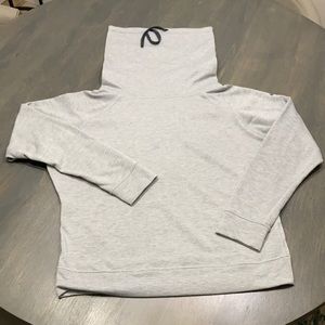 Nike Women's Cowl Neck Dri-Fit Sweatshirt Sz M